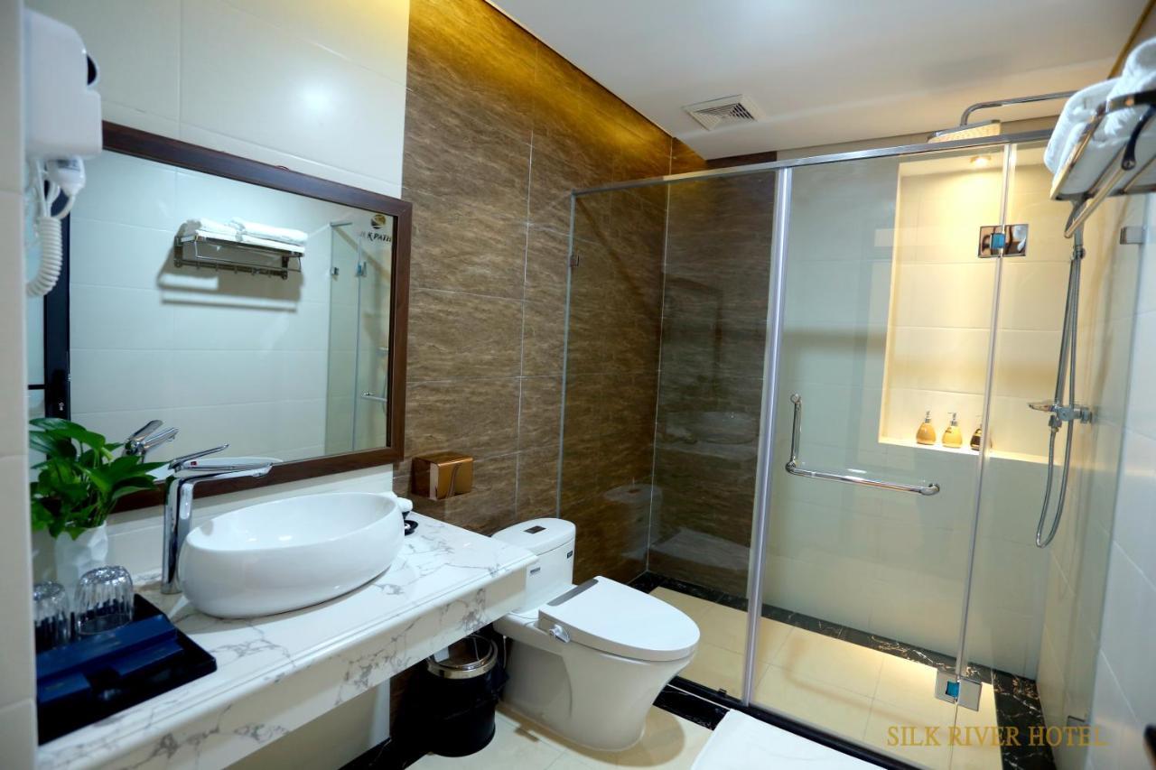 Silk River Hotel Ha Giang Extérieur photo