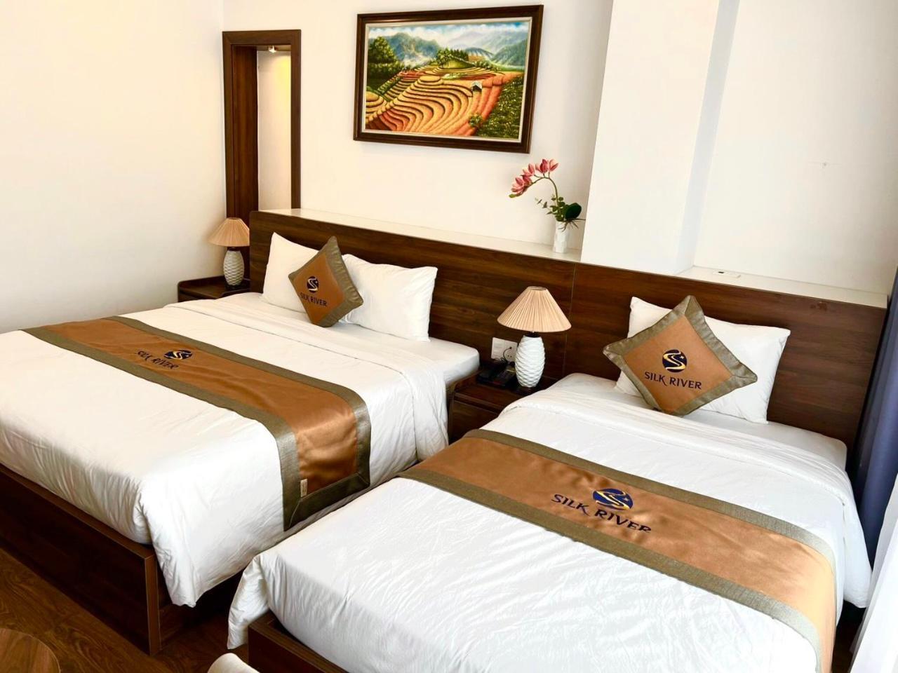 Silk River Hotel Ha Giang Extérieur photo
