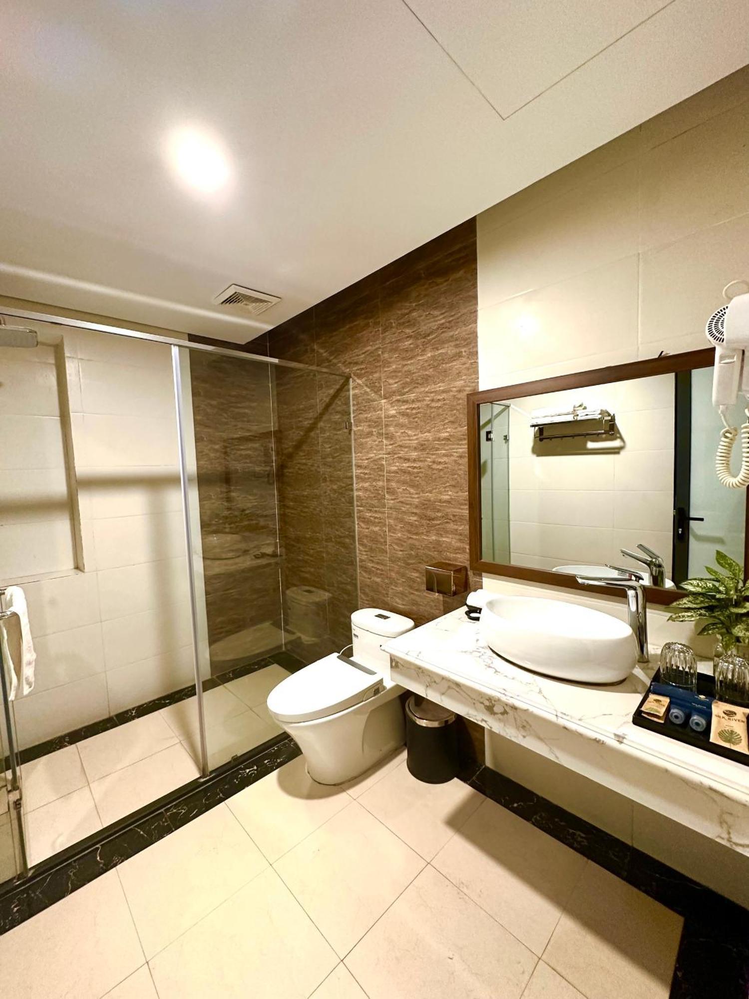 Silk River Hotel Ha Giang Extérieur photo