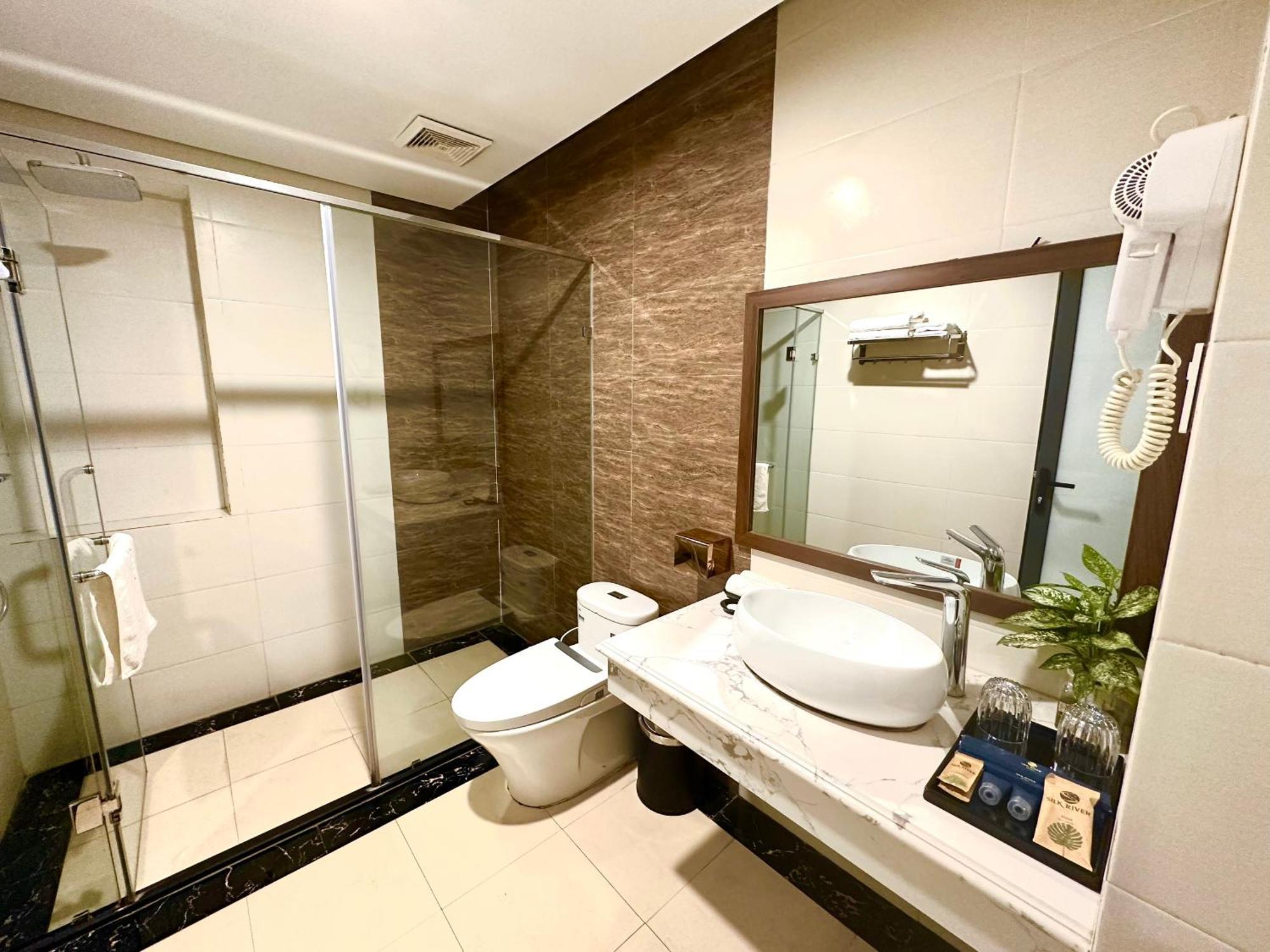 Silk River Hotel Ha Giang Extérieur photo