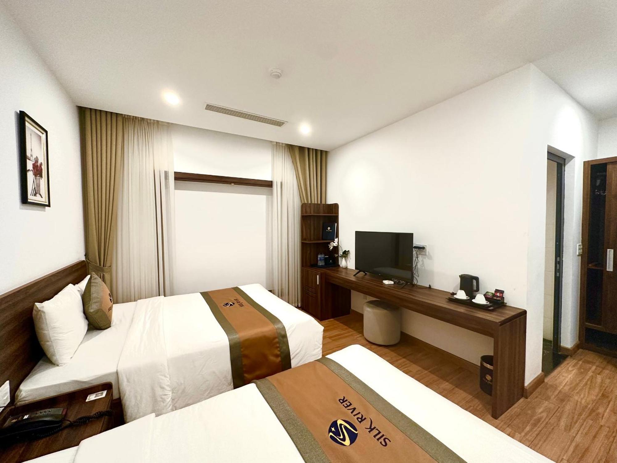Silk River Hotel Ha Giang Extérieur photo
